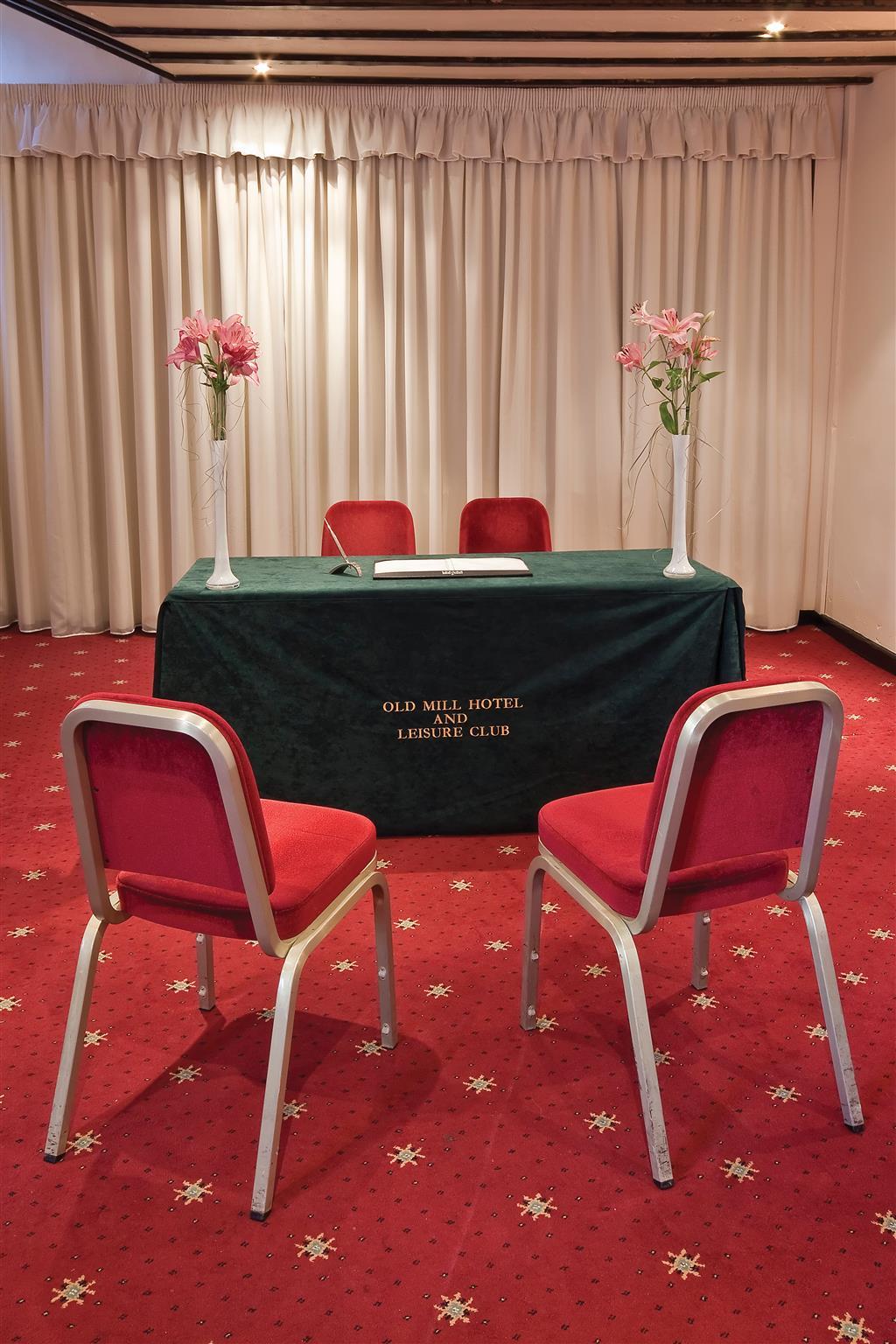 Bury Ramsbottom Old Mill Hotel And Leisure Club Bisnis foto